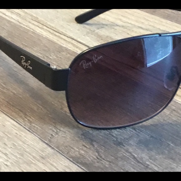 Ray-ban sunglasses - Picture 4 of 4